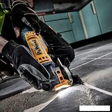 Мультифункциональная шлифмашина DeWalt DWE315KT Мультифункциональная шлифмашина DeWalt DWE315KT