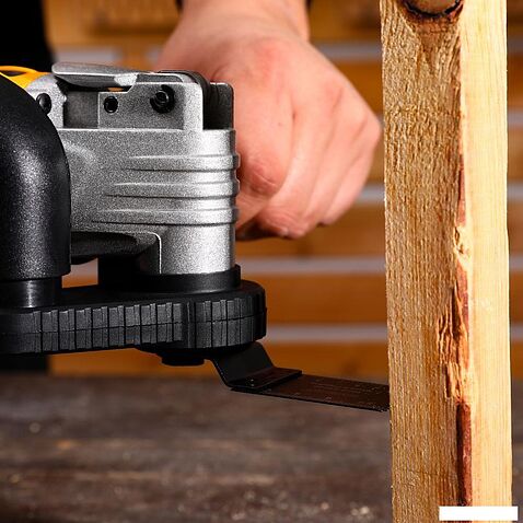 Реноватор Deko DKOT600 085-1136 (кейс)