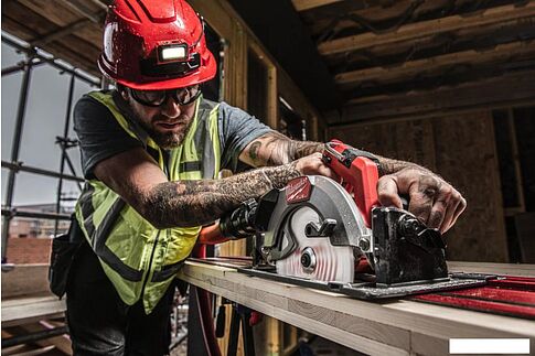 Дисковая (циркулярная) пила Milwaukee M18FCS66GR3-0 4933493491 (без АКБ)