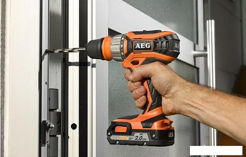 Дрель-шуруповерт AEG BS 18 C2X LI-202C