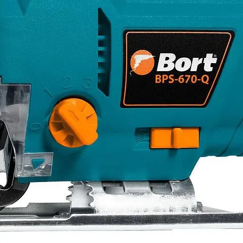 Электролобзик Bort BPS-670-Q