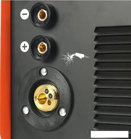 Сварочный инвертор Patriot WMA 225MQ [605 30 1755]