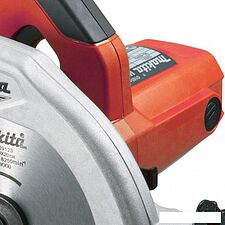 Дисковая (циркулярная) пила Makita MT M5802