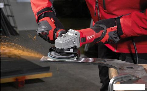 Угловая шлифмашина Milwaukee AGV 13-125 XE [4933451218]