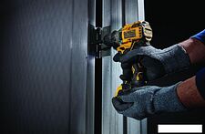 Дрель-шуруповерт DeWalt DCD701N-XJ (без АКБ) Дрель-шуруповерт DeWalt DCD701N-XJ (без АКБ)