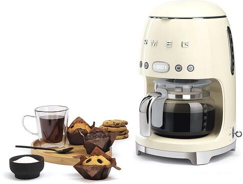 Капельная кофеварка Smeg DCF02CREU