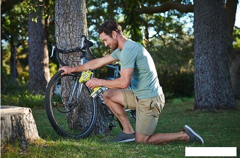 Автомобильный компрессор Ryobi R18PI-0 (без аккумулятора)