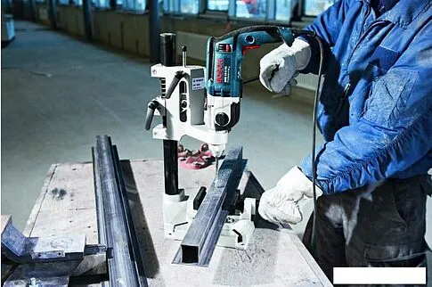 Ударная дрель Bosch GSB 19-2 RE Professional (060117B500)