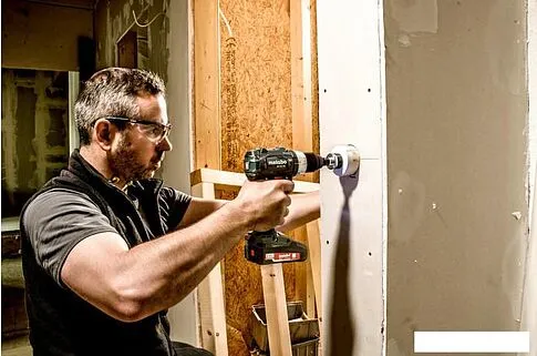 Дрель-шуруповерт Metabo BS 18 LT BL (2 А*ч)