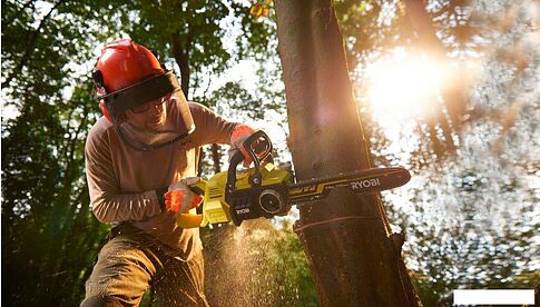 Аккумуляторная пила Ryobi RY36CSX35A-150 (с АКБ 5 Ah)