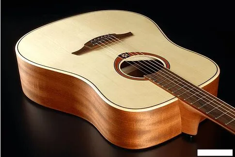 Акустическая гитара LAG Tramontane 70 T70D