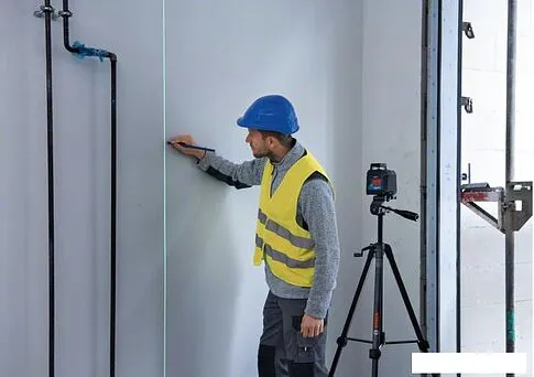 Лазерный нивелир Bosch GLL 2-20 G Professional 0601065000 (сумка, держатель, 4xAA)