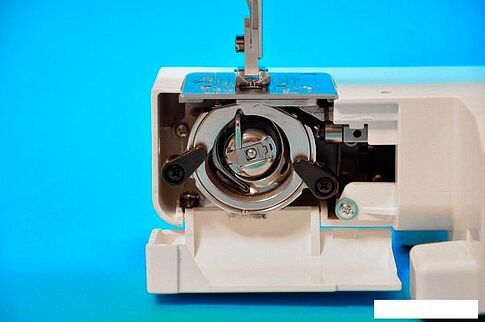 Швейная машина Janome 5500