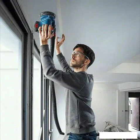 Эксцентриковая шлифмашина Bosch GEX 185-LI Professional 06013A5021 (с 1-м АКБ, кейс)