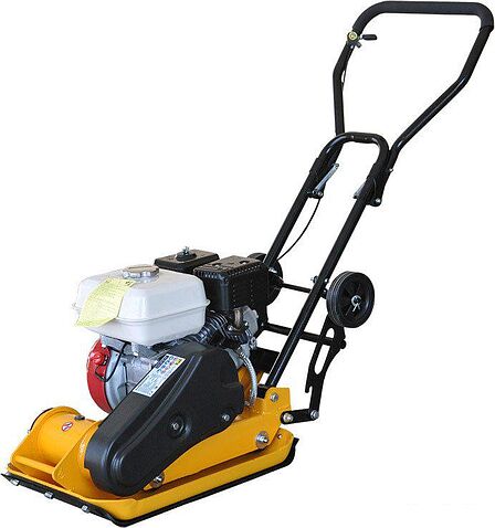 Виброплита Skiper С-60 Honda GX160 (бак, колеса, мат) Виброплита Skiper С-60 Honda GX160 (бак, колеса, мат)