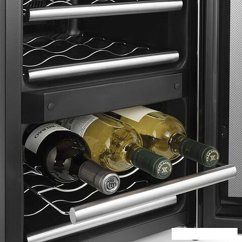 Винный шкаф Kitfort KT-2405