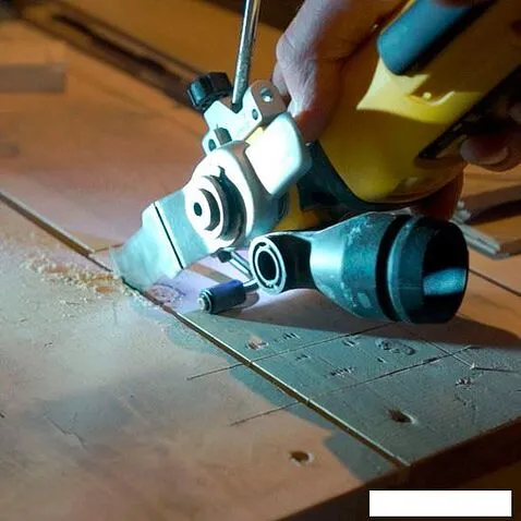 Мультифункциональная шлифмашина DeWalt DWE315KT