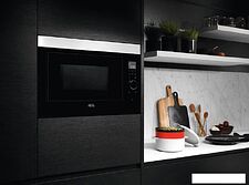 Микроволновая печь AEG MBE2658DEM