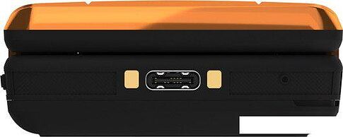 Телефон Maxvi E11ds (черный/золотистый)