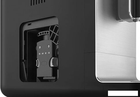 Кофемашина Smeg BCC11BLMEU