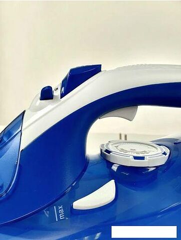 Утюг Leonord LE-1801 270082