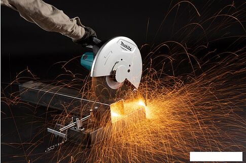 Монтажная (отрезная) пила Makita M2402