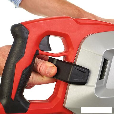 Дисковая (циркулярная) пила Milwaukee MCS 66 [4933440615]