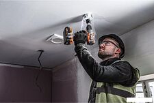 Ударная дрель-шуруповерт AEG Powertools BSB 18SBL2-0 4935480057 (без АКБ) Ударная дрель-шуруповерт AEG Powertools BSB 18SBL2-0 4935480057 (без АКБ)