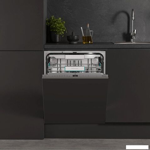 Встраиваемая посудомоечная машина Hisense HV693A65AD