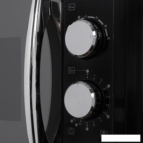 Микроволновая печь StarWind SMW3420