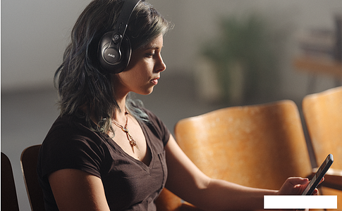 Наушники AKG K361