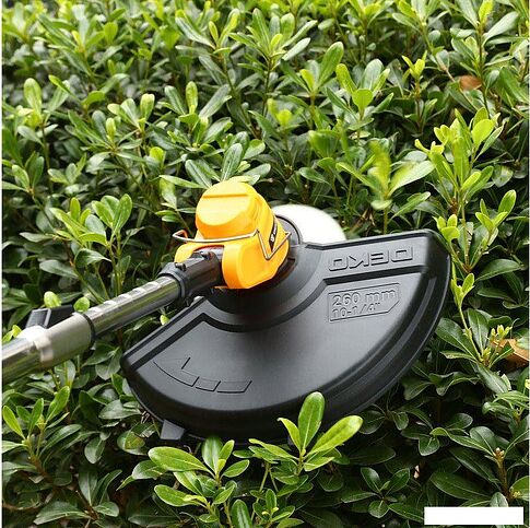 Триммер Deko DKTR12V Max 063-4232-1 (с 1-им АКБ)