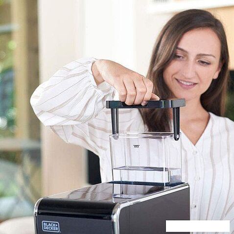 Эспрессо кофемашина Black & Decker BXCO1470E