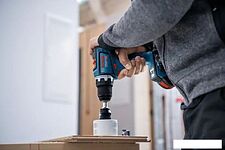 Дрель-шуруповерт Bosch GSR 18V-90 C Professional 06019K6000 (без АКБ) Дрель-шуруповерт Bosch GSR 18V-90 C Professional 06019K6000 (без АКБ)