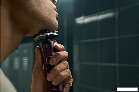 Электробритва Philips Series 5000 SkinIQ S5883/10