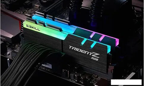 Оперативная память G.Skill Trident Z RGB 2x8GB DDR4 PC4-28800 F4-3600C18D-16GTZR