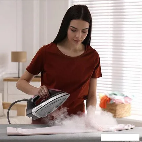 Утюг Redmond RSS-5907