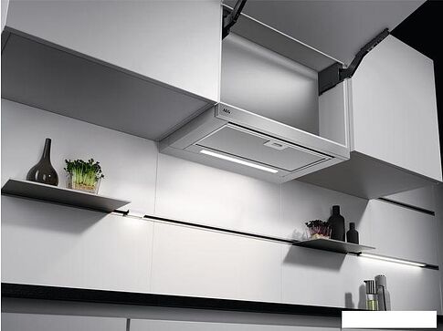 Кухонная вытяжка AEG DPS5650AM