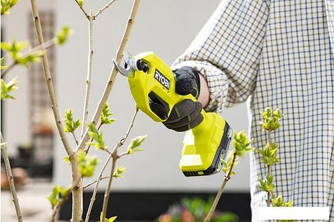 Секатор Ryobi RY18SCA-0 5133005024 (без АКБ)