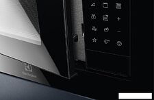Микроволновая печь Electrolux LMS4253TMX
