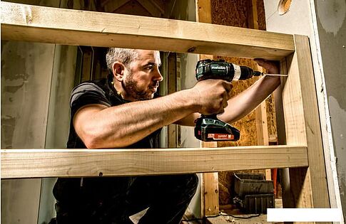 Дрель-шуруповерт Metabo BS 18 LT BL (без АКБ и кейса)