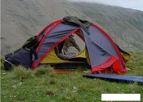 Палатка TRAMP Rock 3 v2