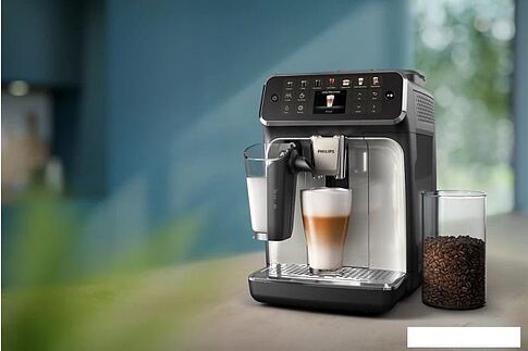 Кофемашина Philips LatteGo EP4446/70