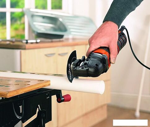 Мультифункциональная шлифмашина Black & Decker MT300KA