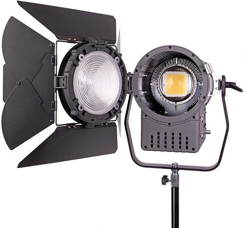 Лампа GreenBean Fresnel 300 LED X3 DMX