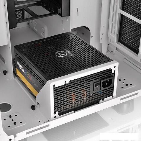 Корпус Thermaltake The Tower 900 Snow Edition [CA-1H1-00F6WN-00]