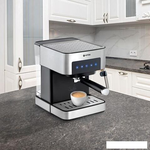 Рожковая помповая кофеварка Vitek VT-1508