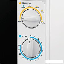 Микроволновая печь BBK 20MWS-703M/W