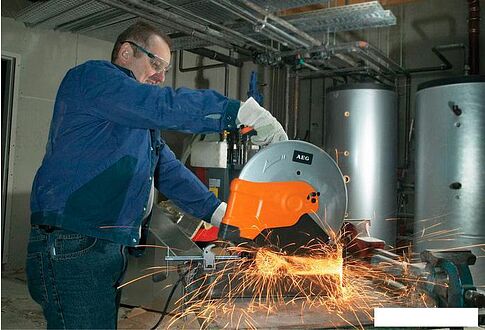 Дисковая пила AEG SMT 355