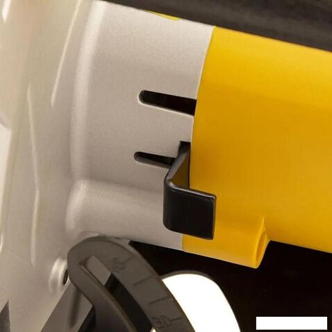 Дисковая (циркулярная) пила Denzel CS-210 27305